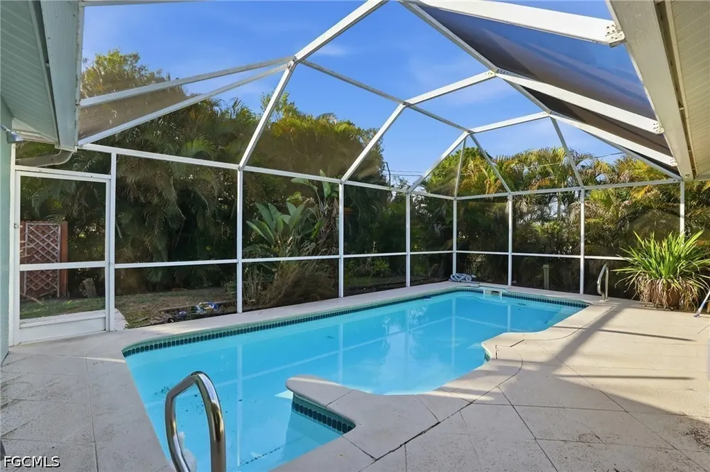 8360 Bounty Road Fort Myers FL 33967