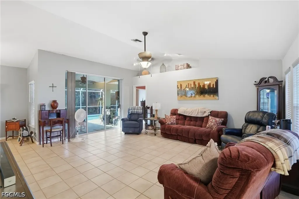 8360 Bounty Road Fort Myers FL 33967