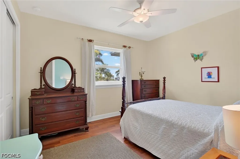 2705 SW 29th Place Cape Coral FL 33914