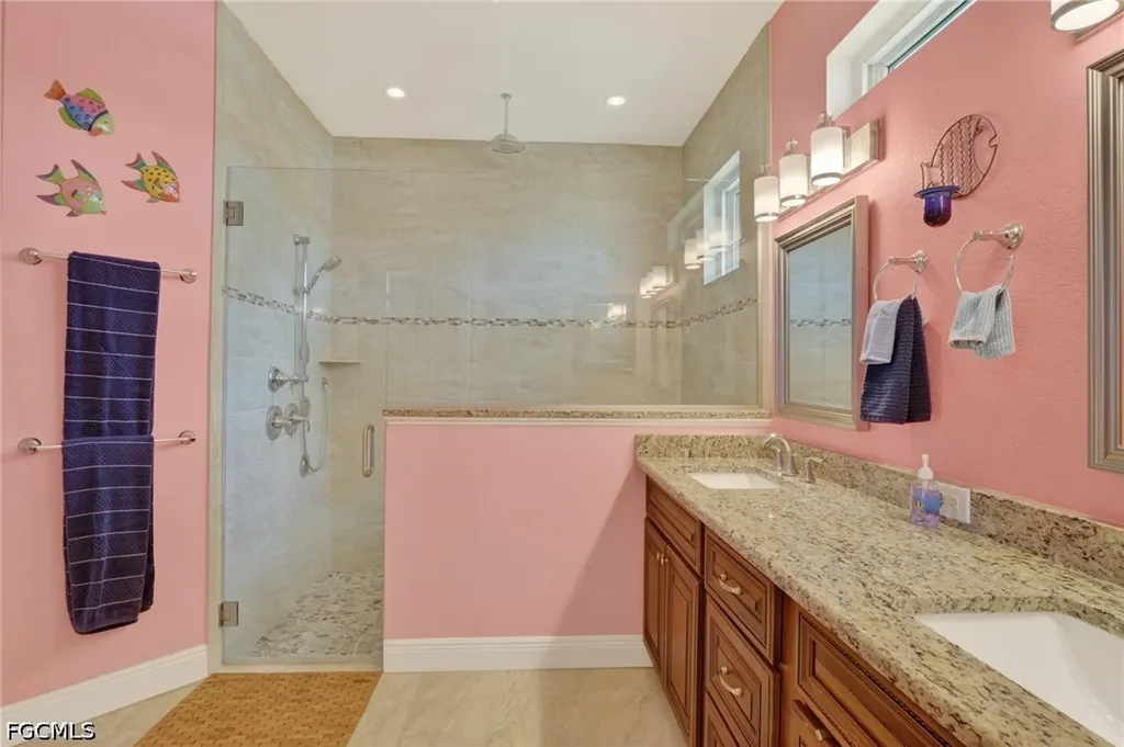 2705 SW 29th Place Cape Coral FL 33914