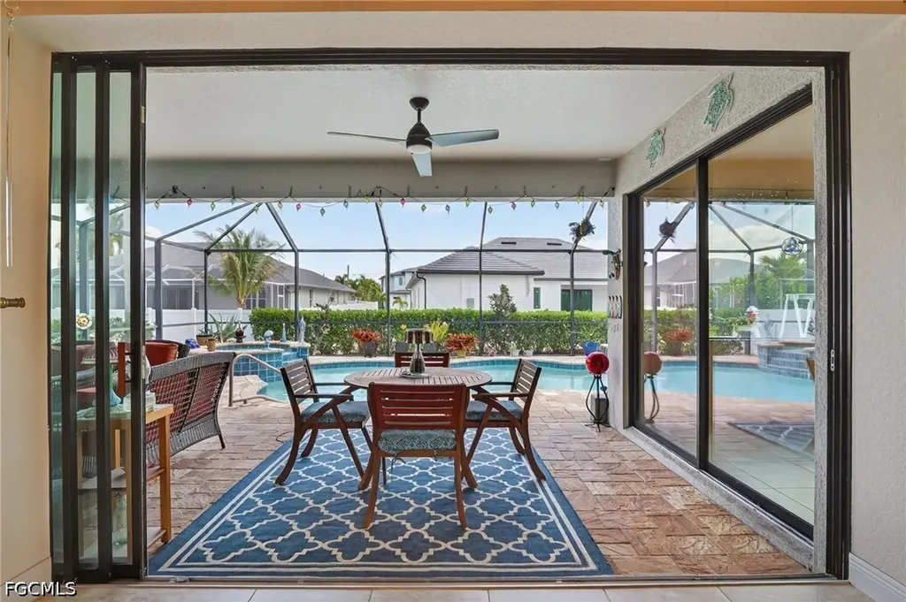 2705 SW 29th Place Cape Coral FL 33914