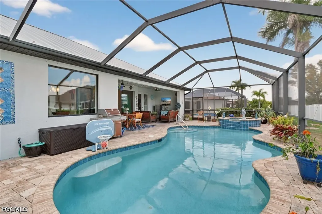 2705 SW 29th Place Cape Coral FL 33914