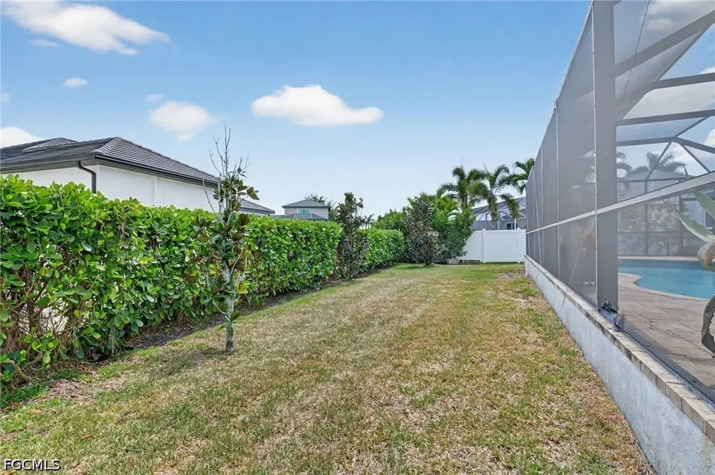 2705 SW 29th Place Cape Coral FL 33914