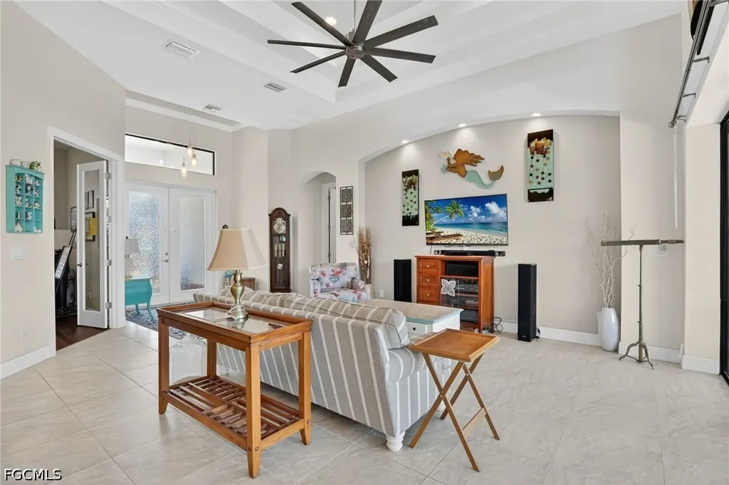 2705 SW 29th Place Cape Coral FL 33914
