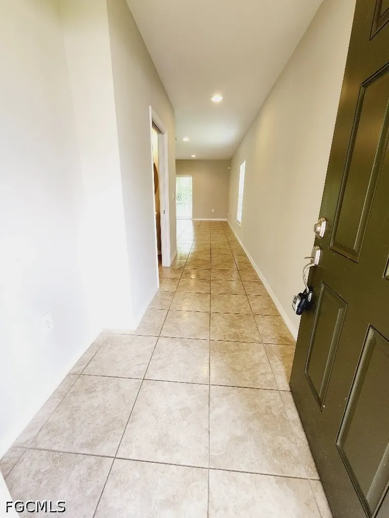 3882 Tilbor Circle Fort Myers FL 33916