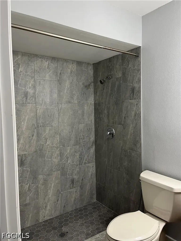 5111 SW Courtyards Court Cape Coral FL 33914