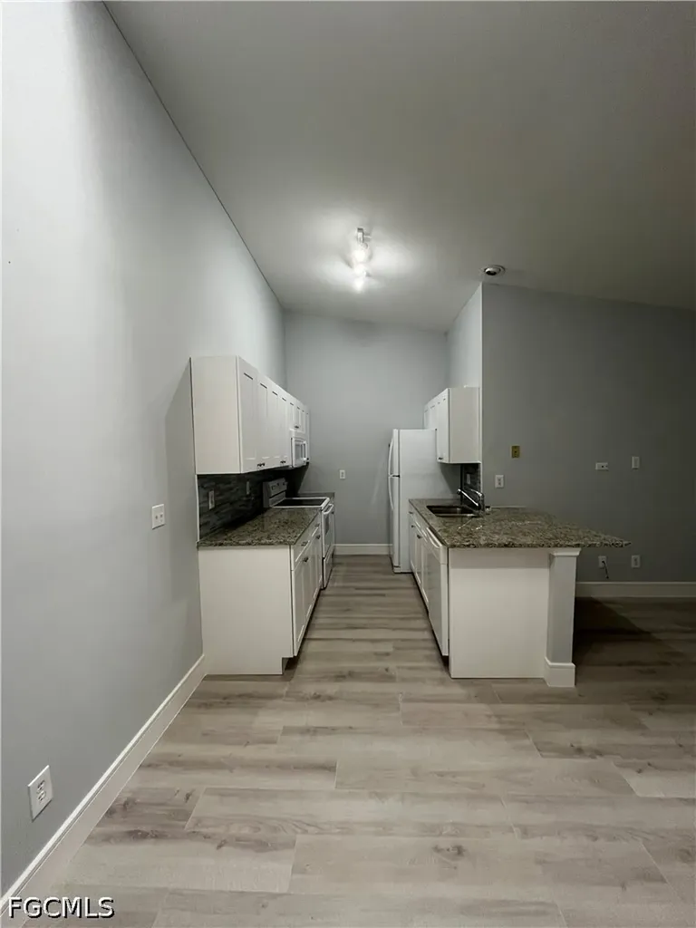 5111 SW Courtyards Court Cape Coral FL 33914