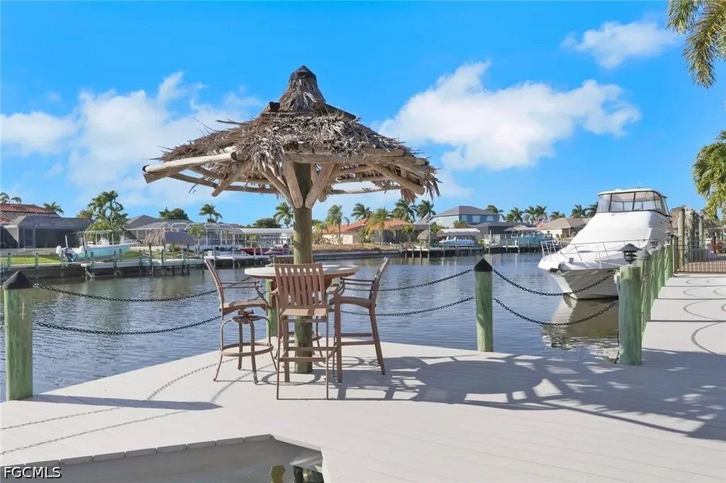 2562 SW 27th Place Cape Coral FL 33914