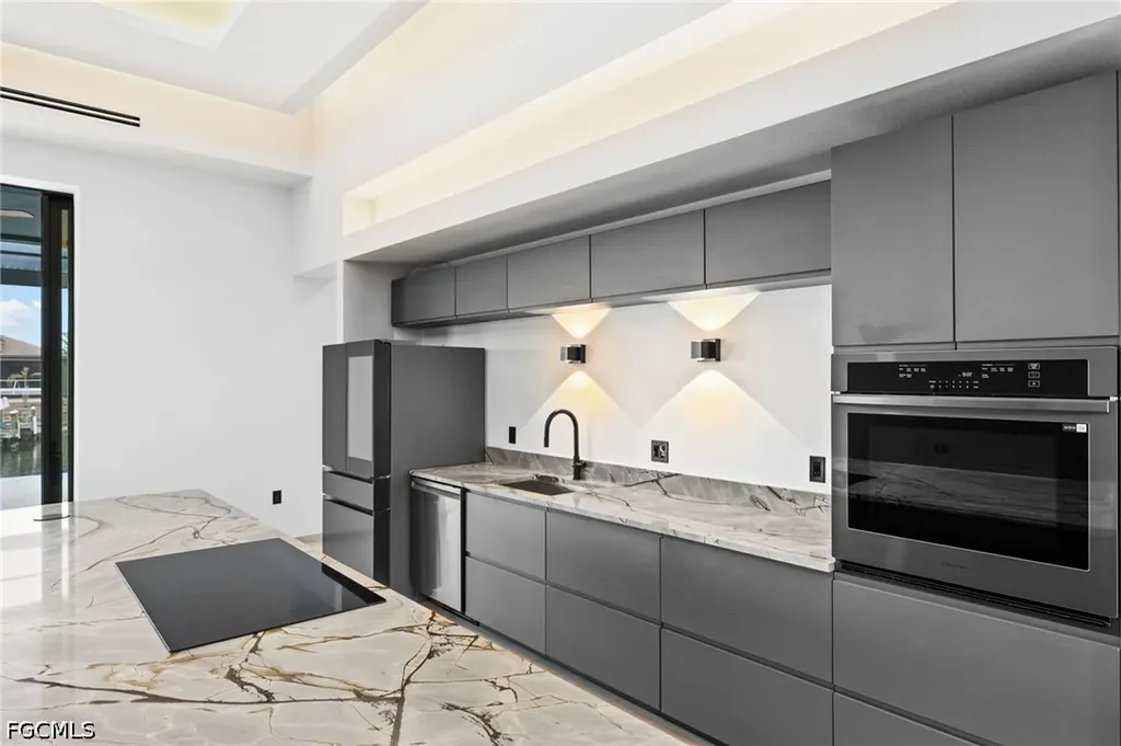 6 NW 32nd Place Cape Coral FL 33993