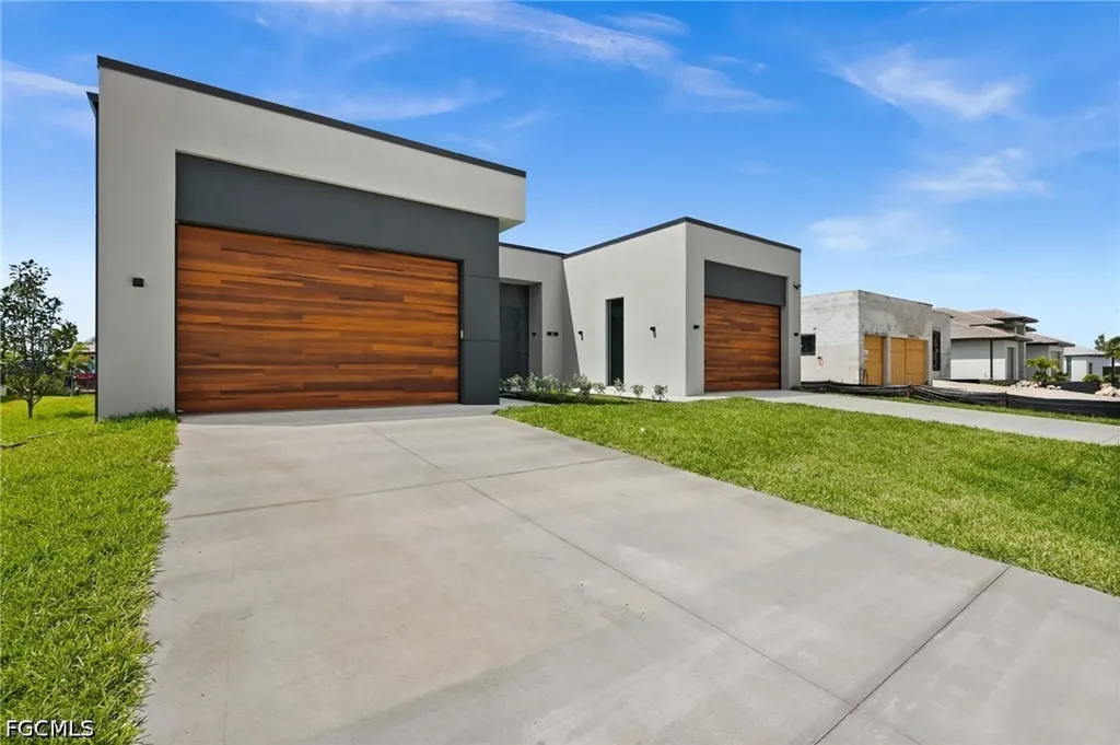 6 NW 32nd Place Cape Coral FL 33993