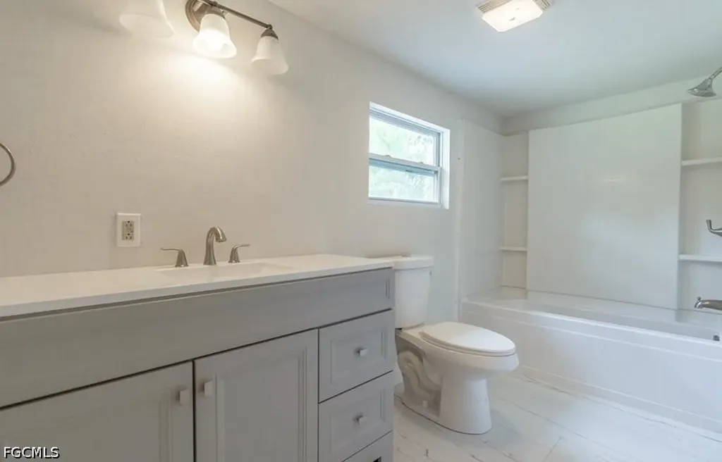 215 Delray Avenue Fort Myers FL 33905