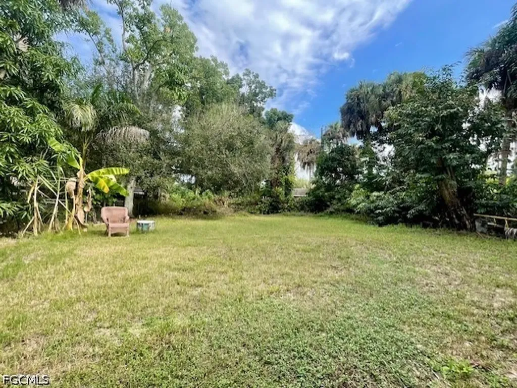 215 Delray Avenue Fort Myers FL 33905