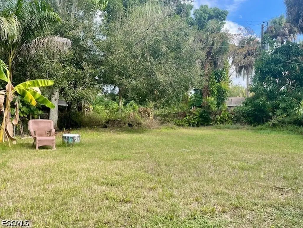 215 Delray Avenue Fort Myers FL 33905
