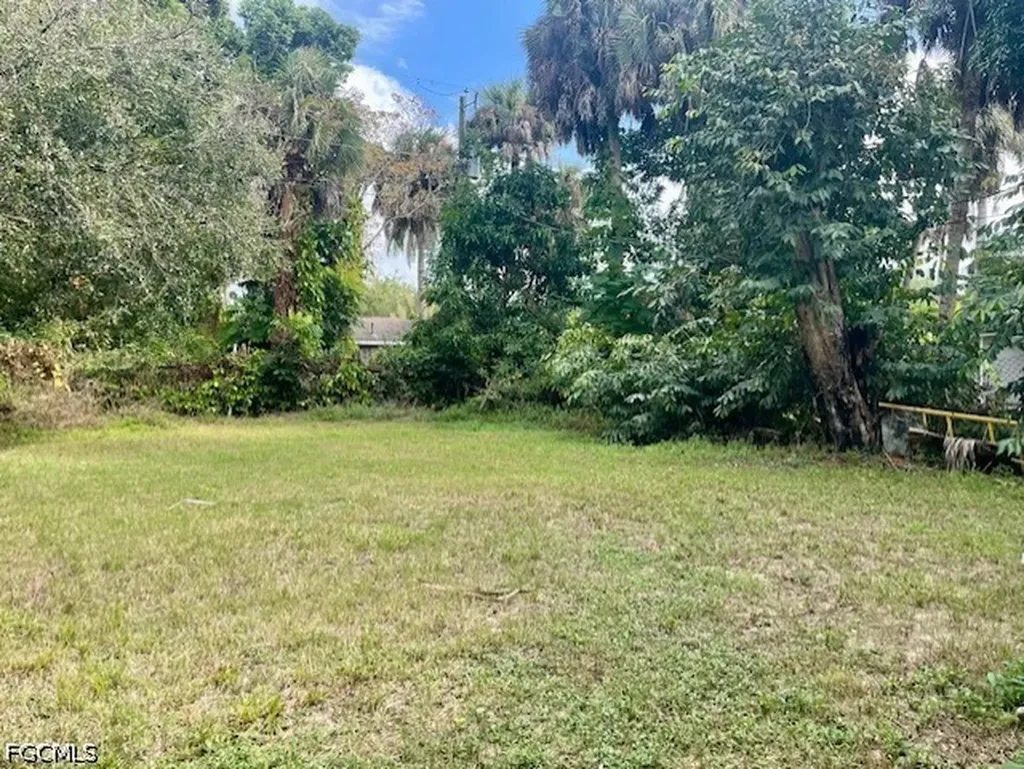 215 Delray Avenue Fort Myers FL 33905