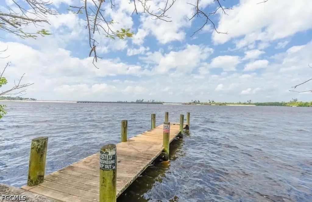 215 Delray Avenue Fort Myers FL 33905
