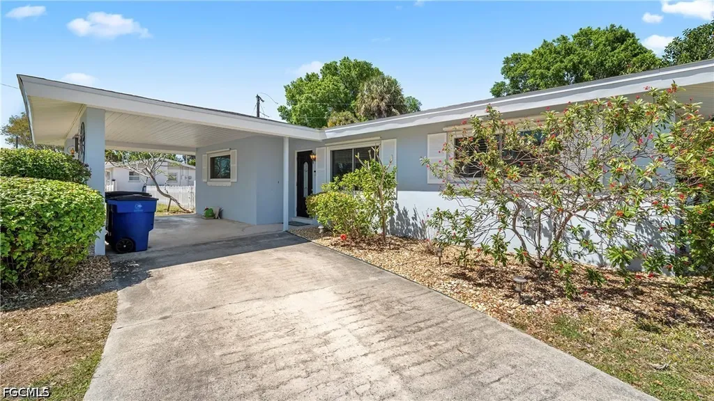 4570 Tennyson Drive North Fort Myers FL 33903