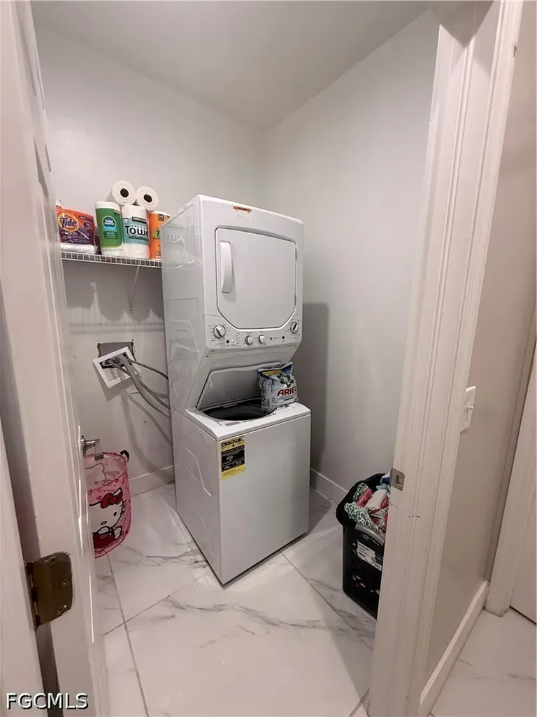 302 NW 24th Avenue Cape Coral FL 33993