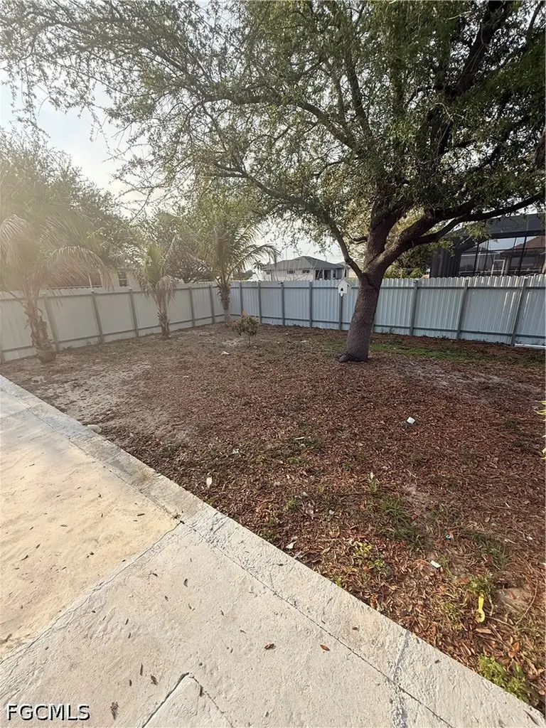 302 NW 24th Avenue Cape Coral FL 33993