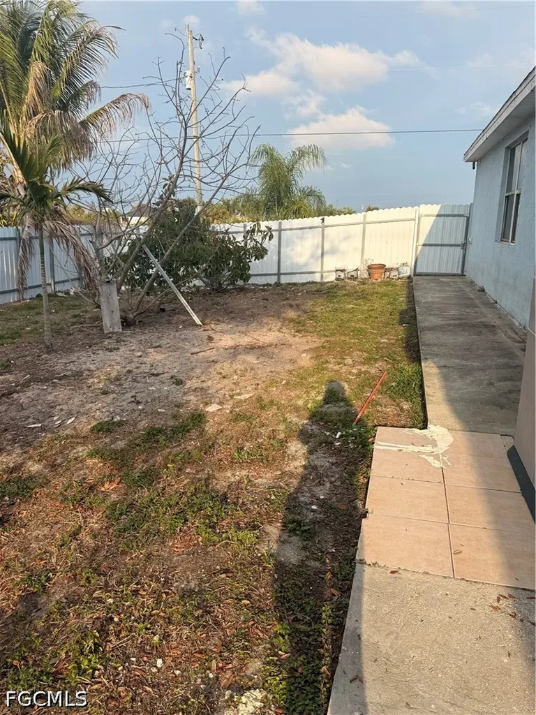 302 NW 24th Avenue Cape Coral FL 33993
