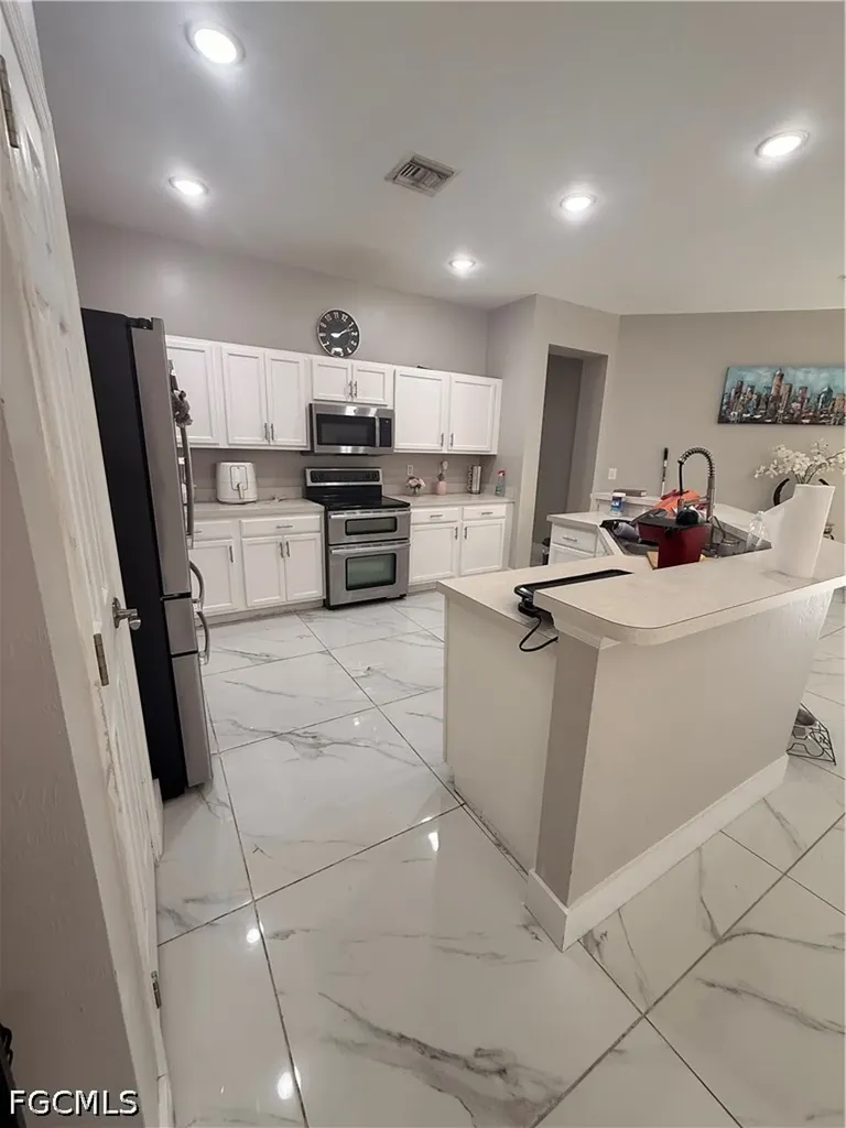 302 NW 24th Avenue Cape Coral FL 33993