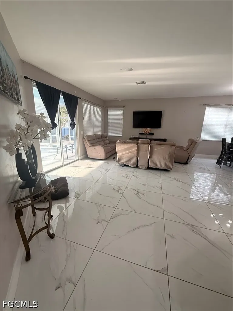 302 NW 24th Avenue Cape Coral FL 33993