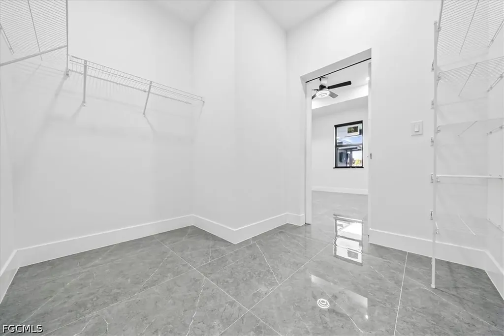 100 SW 17th Place Cape Coral FL 33991