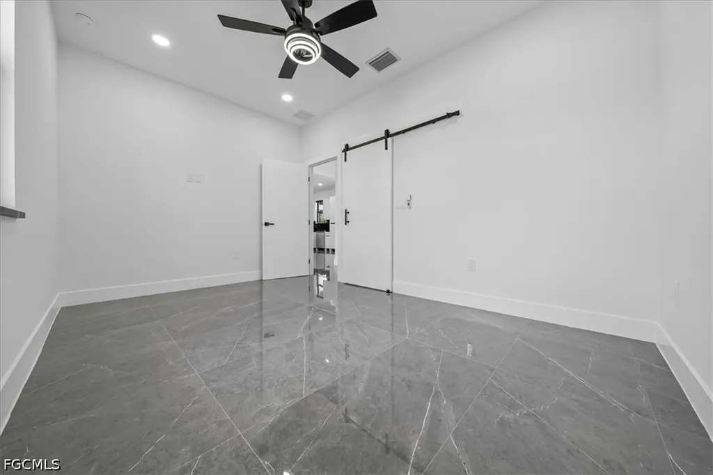 100 SW 17th Place Cape Coral FL 33991