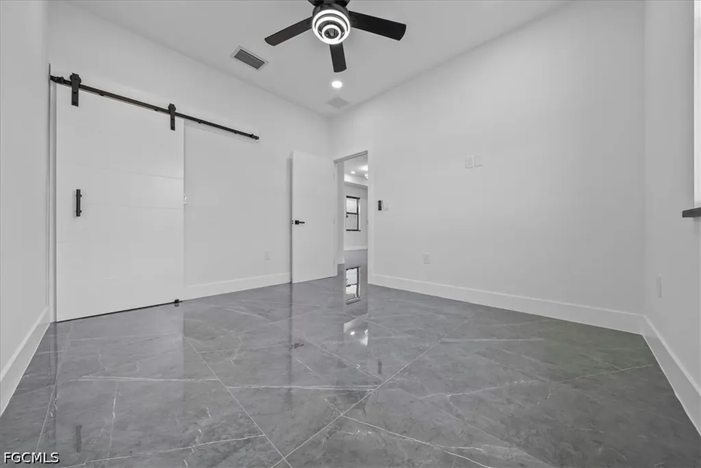 100 SW 17th Place Cape Coral FL 33991