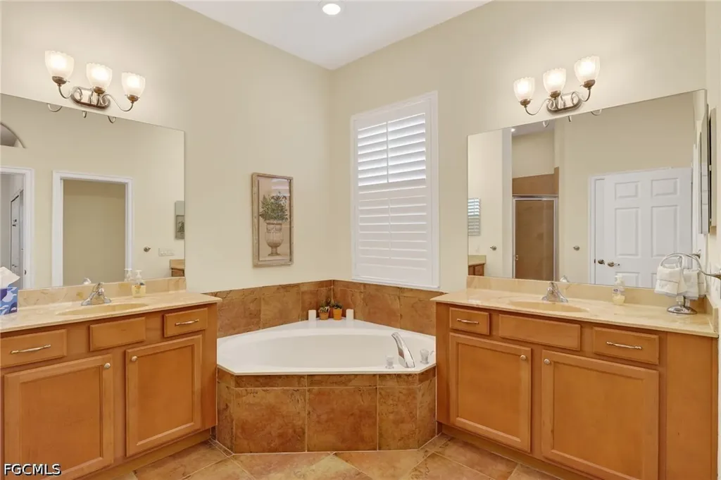 11801 Pine Timber Lane Fort Myers FL 33913