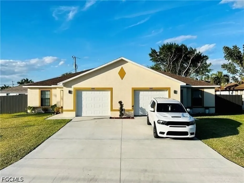 607 SE 14th Terrace Cape Coral FL 33990