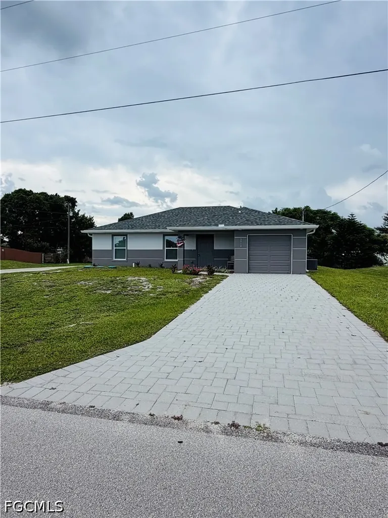 3914 9th Street W Lehigh Acres FL 33971