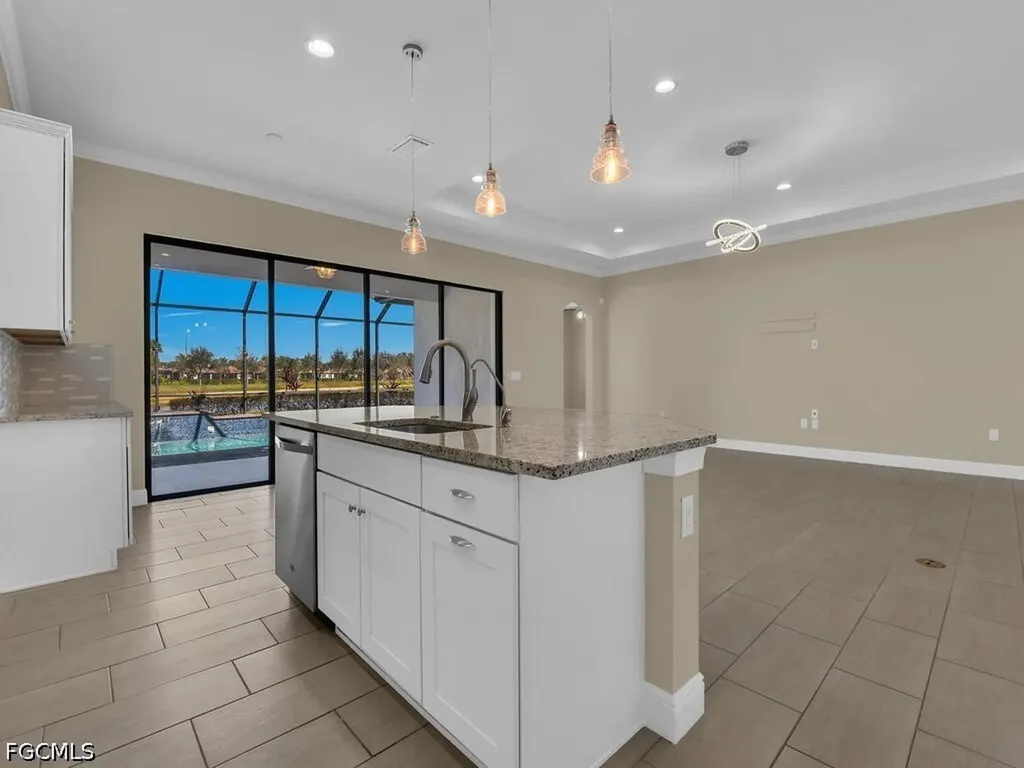 10093 Avalon Lake Circle Fort Myers FL 33913