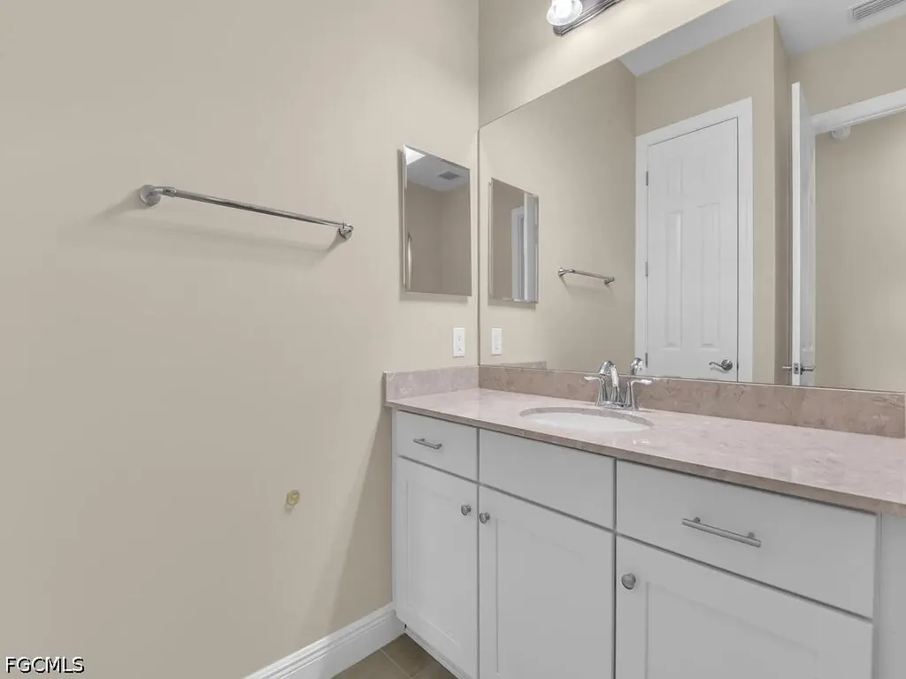 10093 Avalon Lake Circle Fort Myers FL 33913