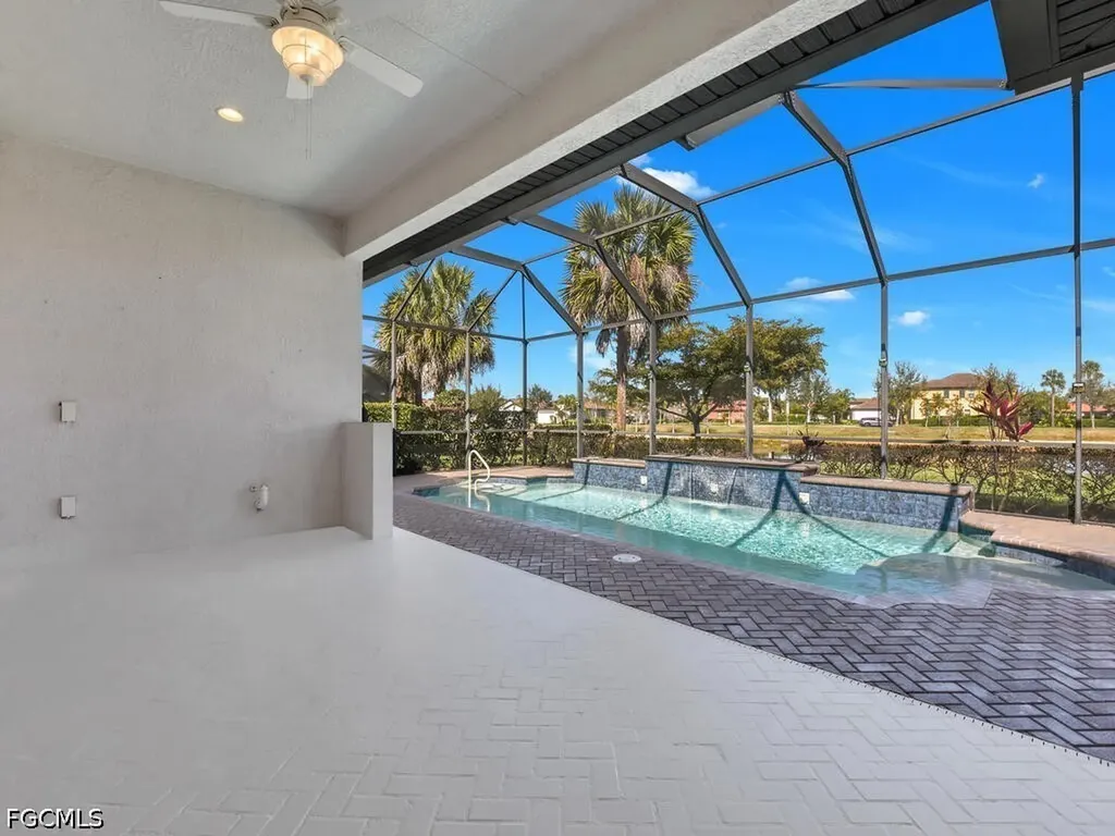 10093 Avalon Lake Circle Fort Myers FL 33913