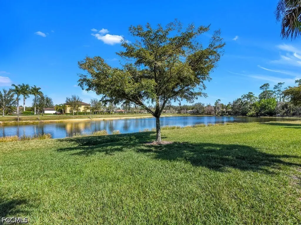 10093 Avalon Lake Circle Fort Myers FL 33913