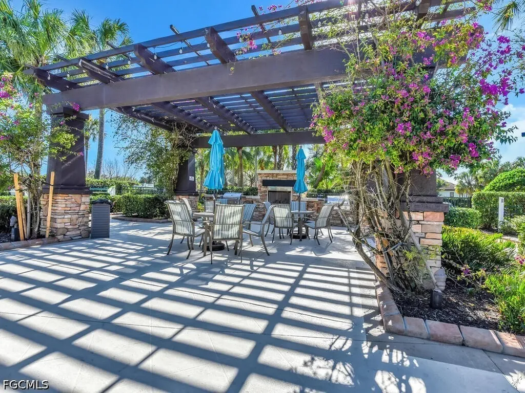 10093 Avalon Lake Circle Fort Myers FL 33913