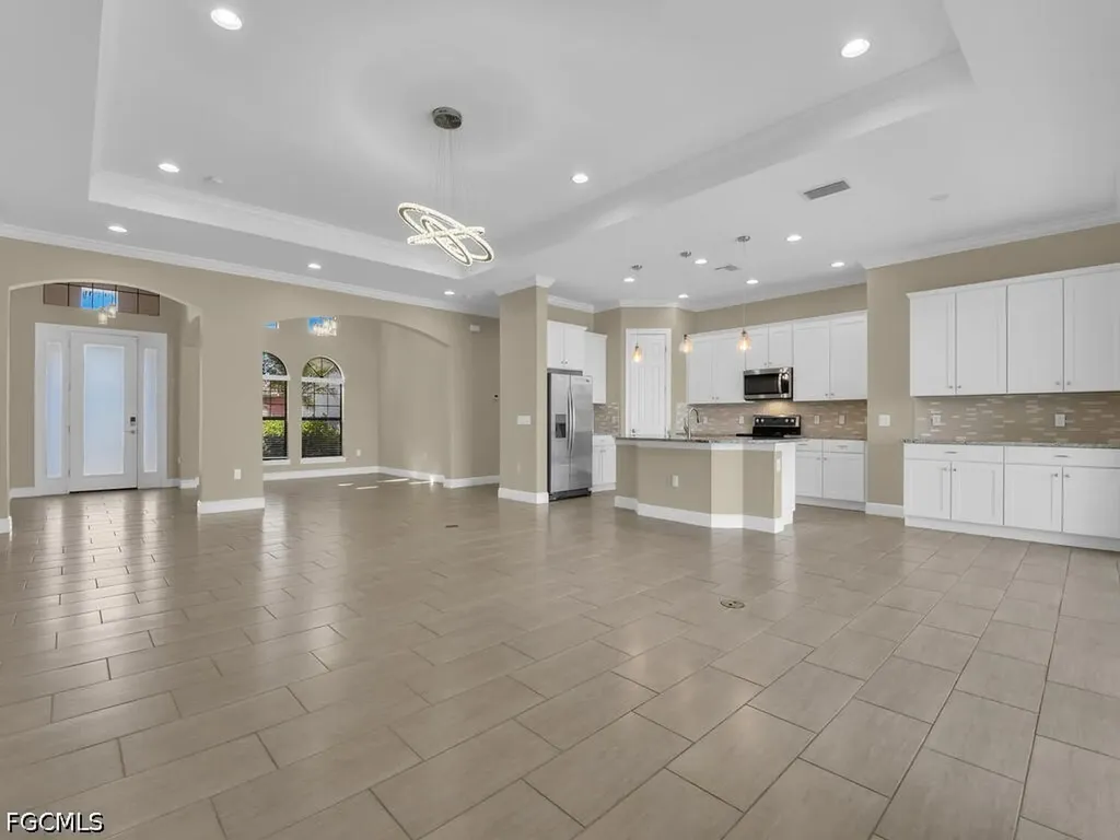 10093 Avalon Lake Circle Fort Myers FL 33913