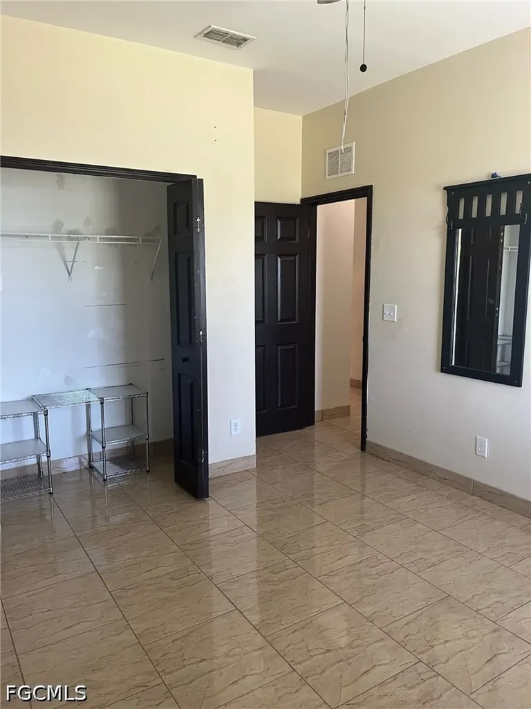 17 NE 11th Lane Cape Coral FL 33909