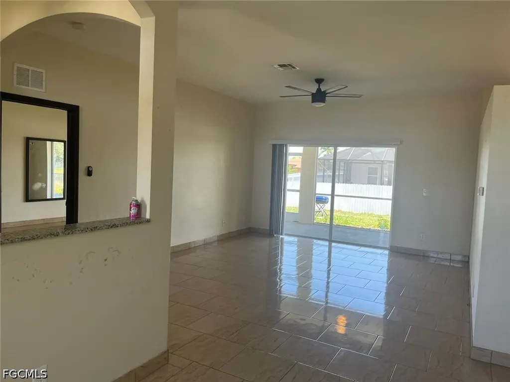 17 NE 11th Lane Cape Coral FL 33909