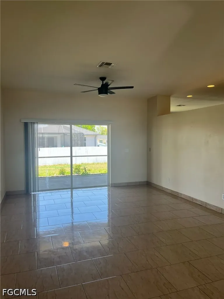17 NE 11th Lane Cape Coral FL 33909