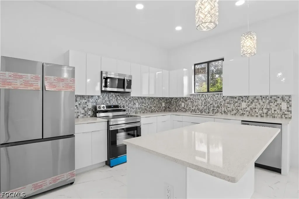 2020 Tropicana Parkway W Cape Coral FL 33993