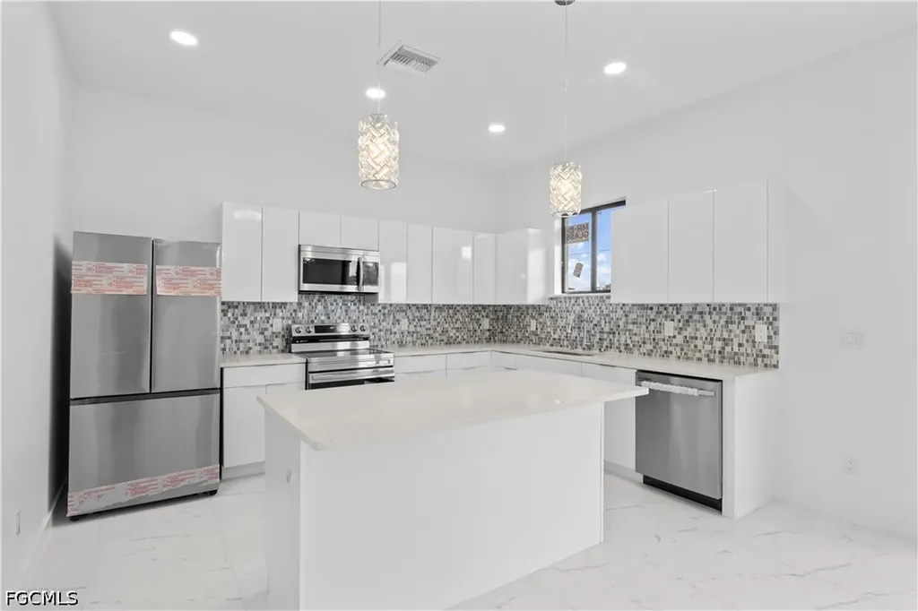 2020 Tropicana Parkway W Cape Coral FL 33993