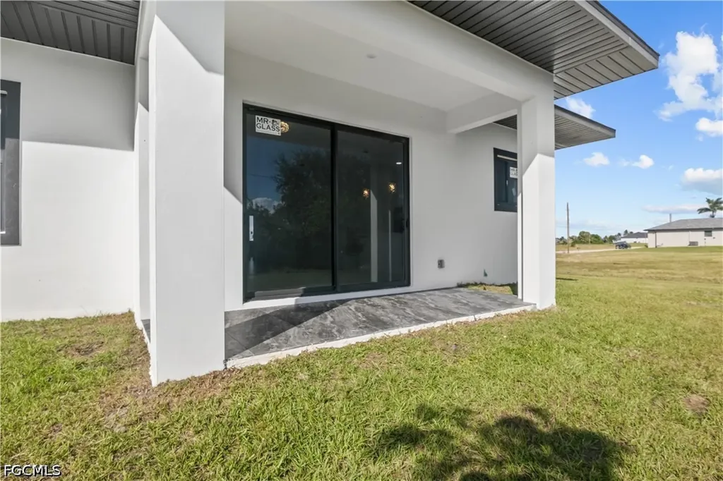2020 Tropicana Parkway W Cape Coral FL 33993