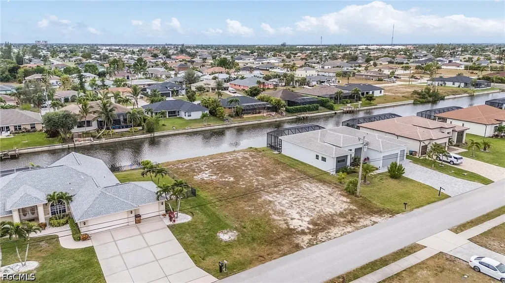 1426 SW 28th Street Cape Coral FL 33914