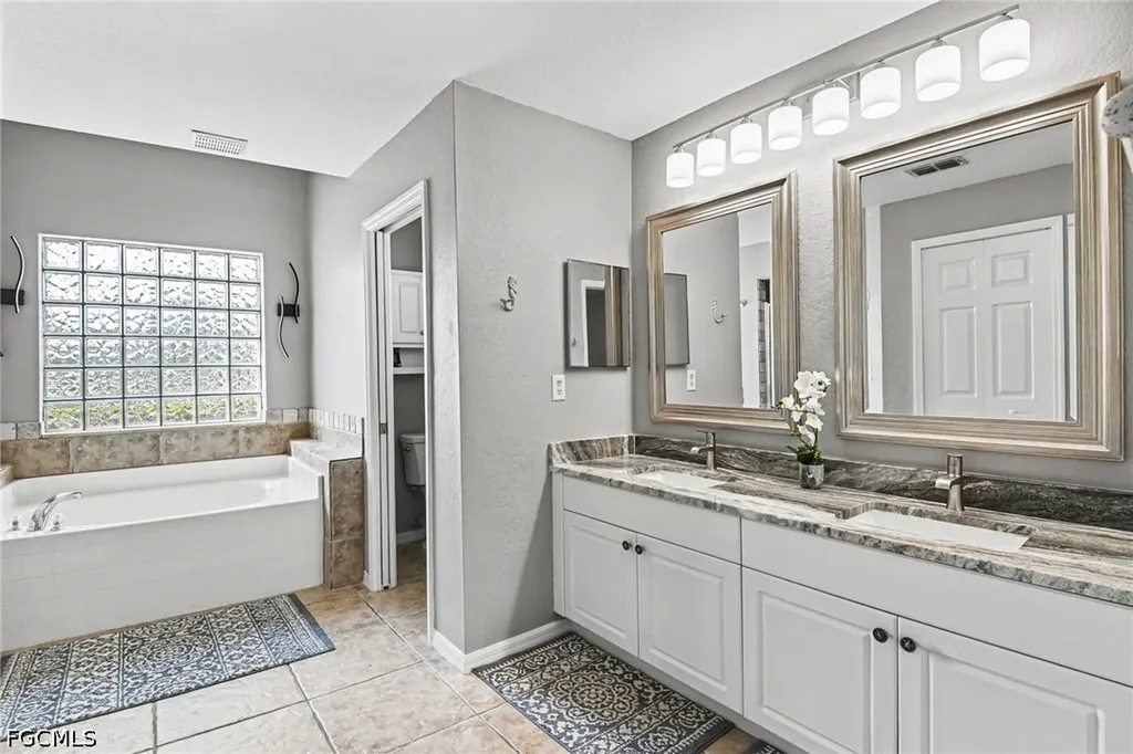 107 NW 13th Terrace Cape Coral FL 33993