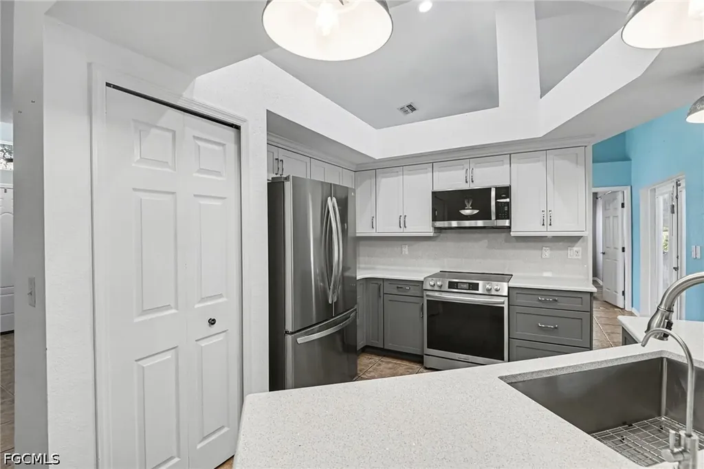 107 NW 13th Terrace Cape Coral FL 33993