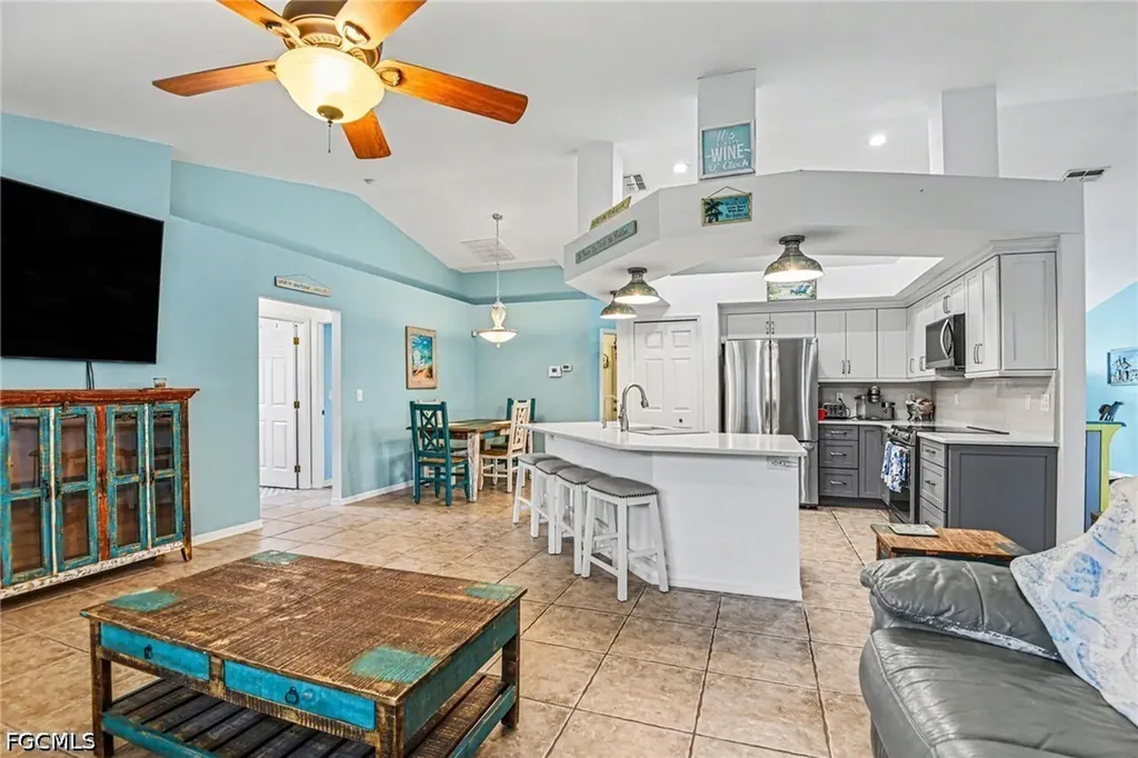 107 NW 13th Terrace Cape Coral FL 33993