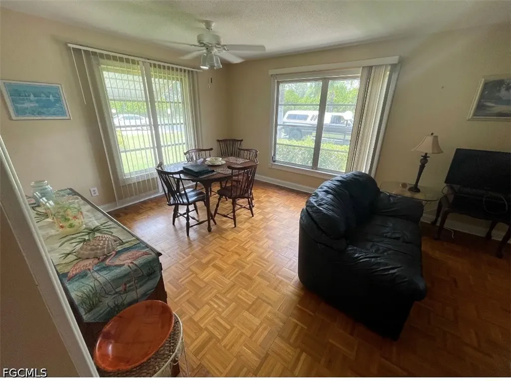 10 Tangelo Court Lehigh Acres FL 33936