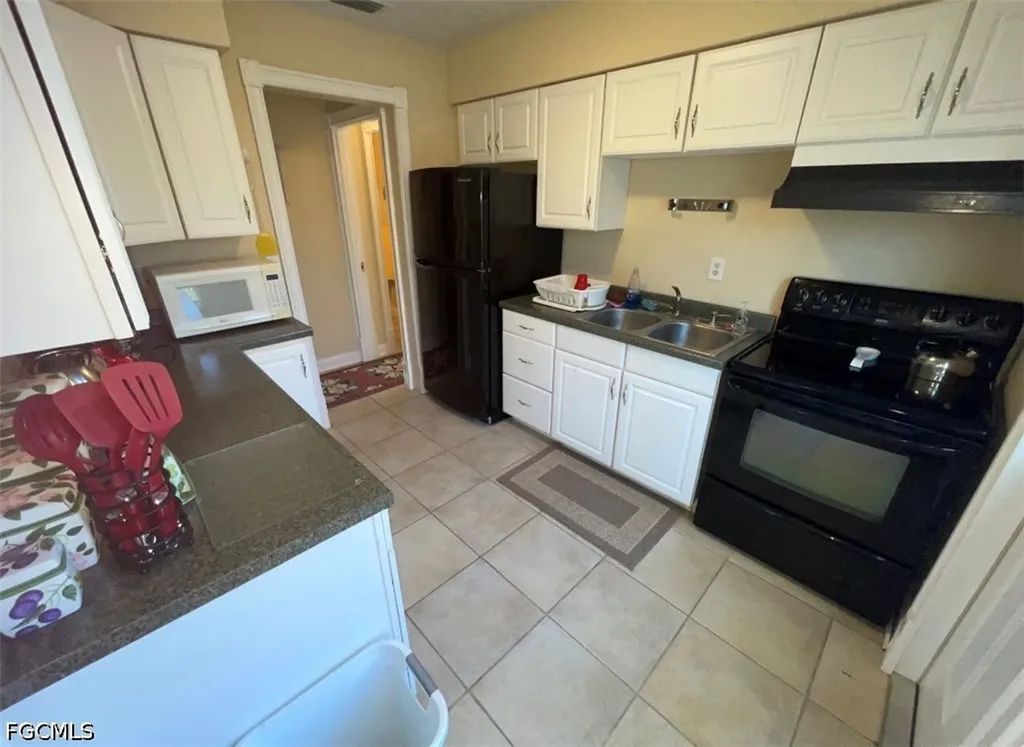 10 Tangelo Court Lehigh Acres FL 33936