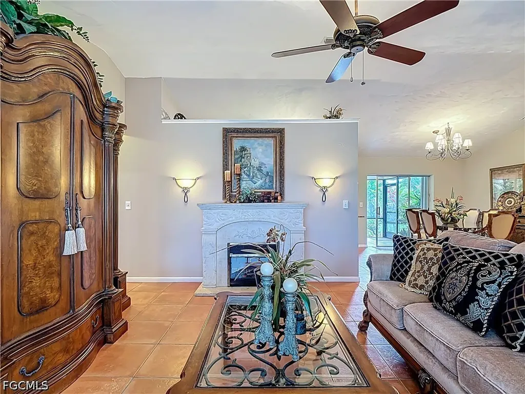 1405 SW 5th Place Cape Coral FL 33991